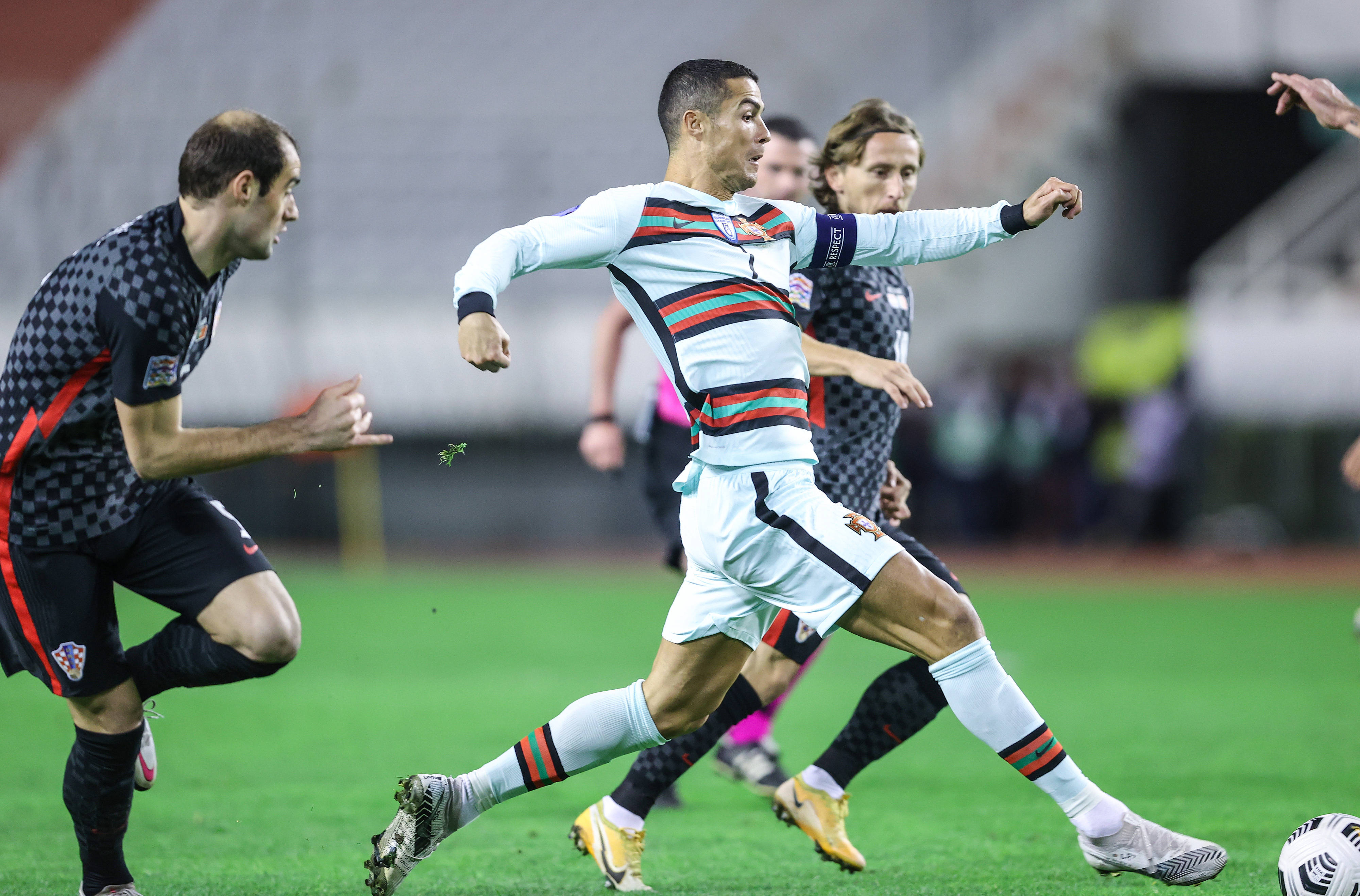 包含克罗地亚队在欧洲杯比赛中屡屡取胜,势不可挡的词条 包含克罗地亚队在欧洲杯比赛中屡屡取胜,势不可挡的词条