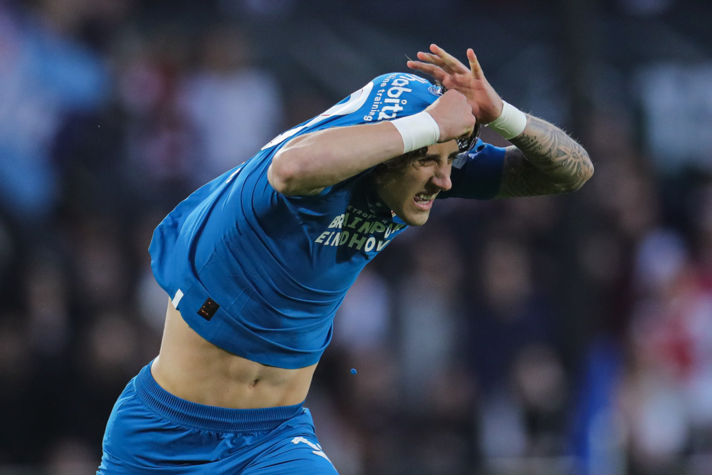 爱游戏在线-包含埃因霍温主帅赛后精彩发言，球队士气高涨备战的词条