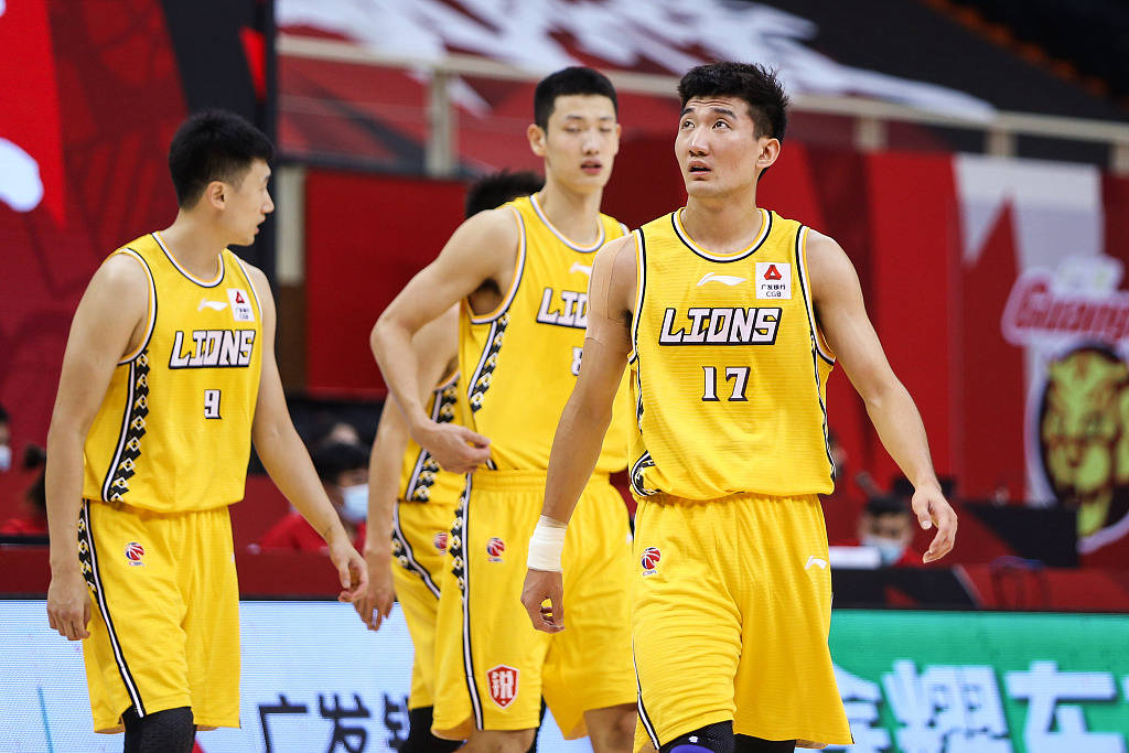 爱游戏官方-包含福建男篮首发五虎上阵，共同助力赢得比赛的词条