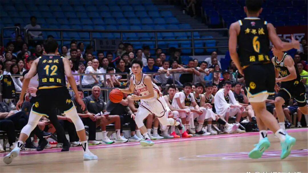 包含福建男篮首发五虎上阵,共同助力赢得比赛的词条 包含福建男篮首发五虎上阵,共同助力赢得比赛的词条