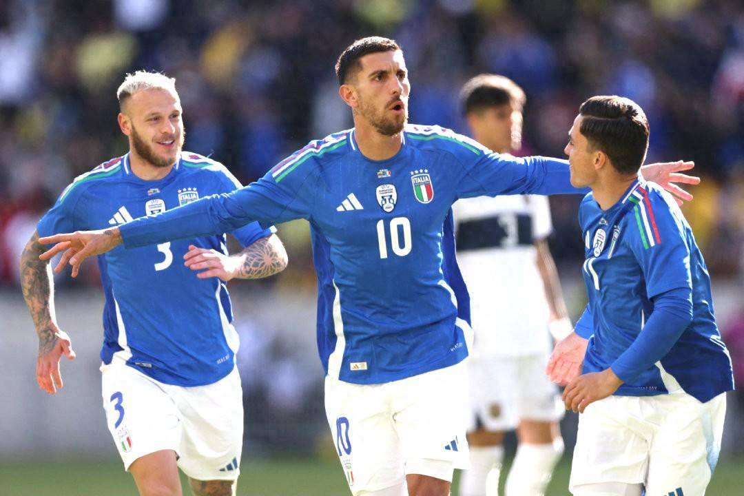 意大利足球联赛迎接新赛季,球员风采依旧的简单介绍 意大利足球联赛迎接新赛季,球员风采依旧的简单介绍