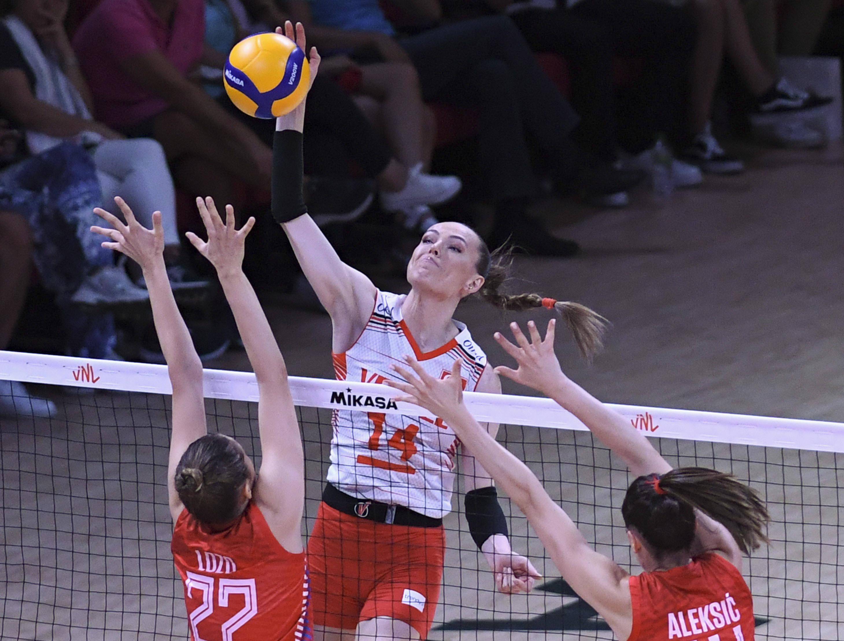 土耳其球队在欧洲联赛小组中处境艰难,需反思的简单介绍 土耳其球队在欧洲联赛小组中处境艰难,需反思的简单介绍