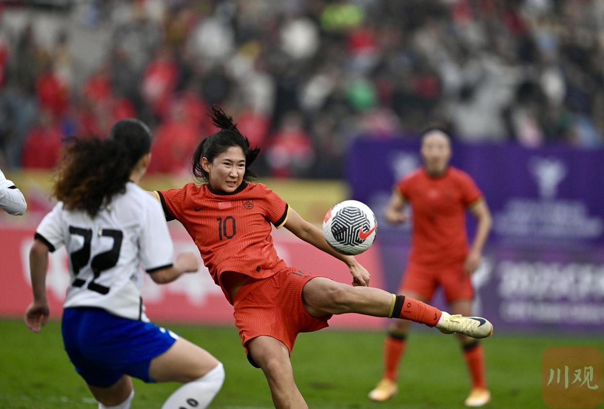 中国女足备战亚洲锦标赛:豪取头号队员的简单介绍 中国女足备战亚洲锦标赛:豪取头号队员的简单介绍