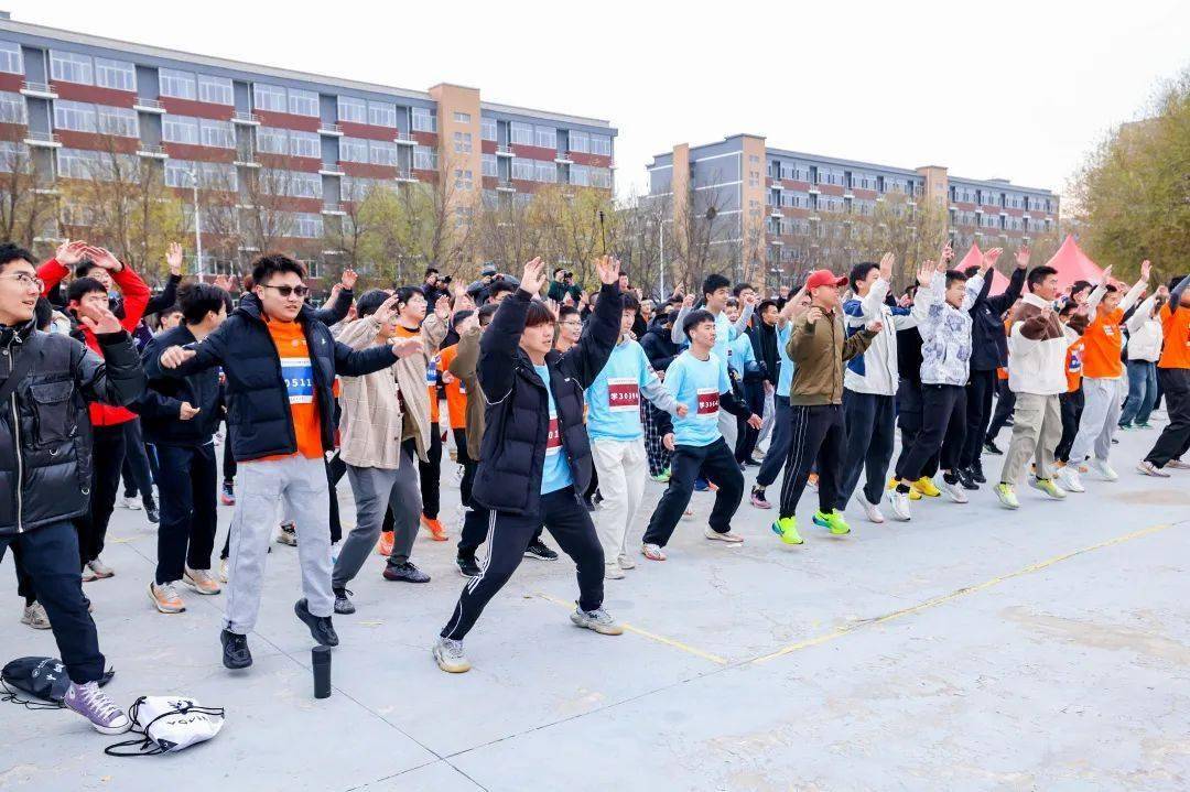 激情四射的比赛!球队迎接挑战的简单介绍 激情四射的比赛!球队迎接挑战的简单介绍