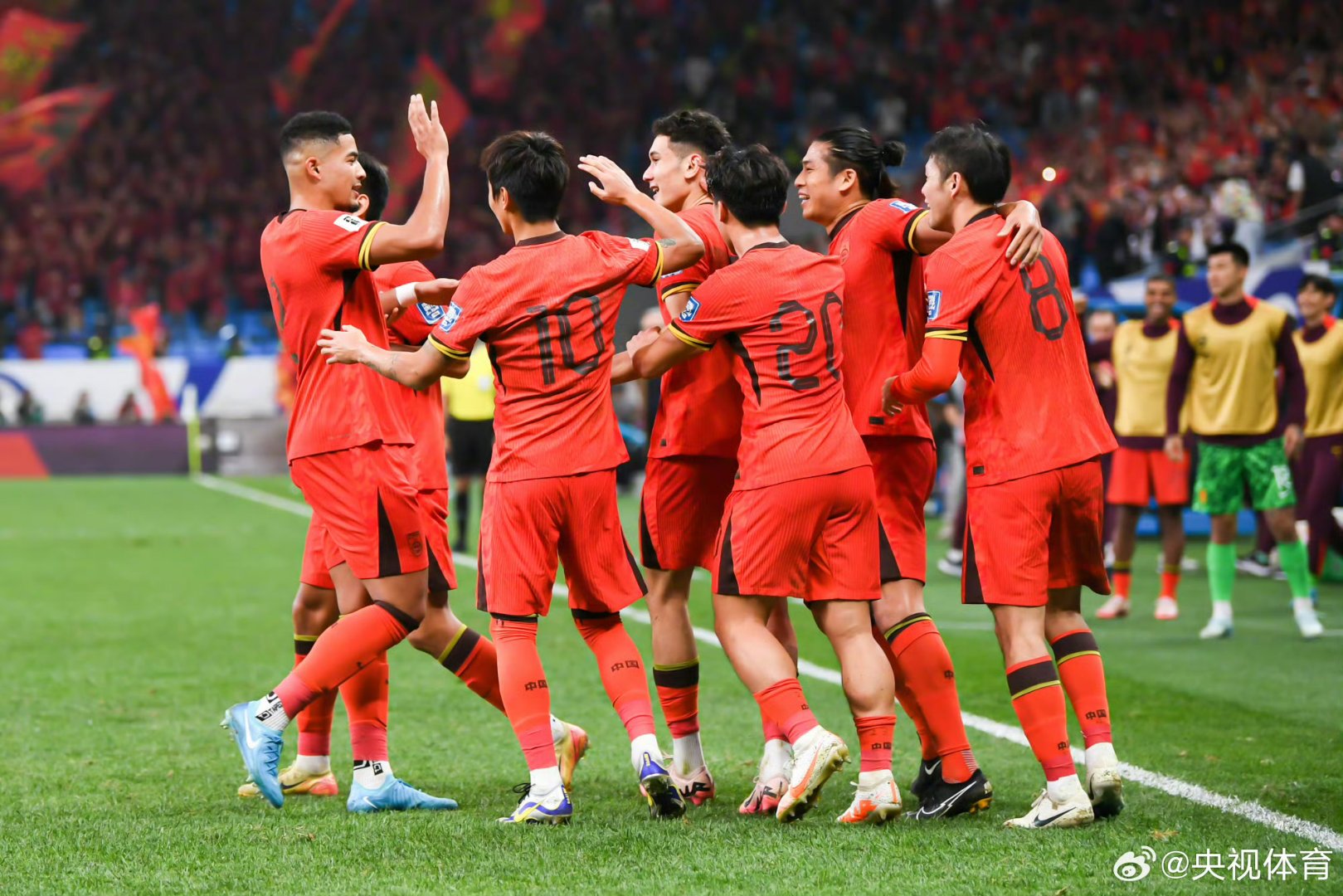 足球界风云再起,争夺焦点不容错过的简单介绍 足球界风云再起,争夺焦点不容错过的简单介绍