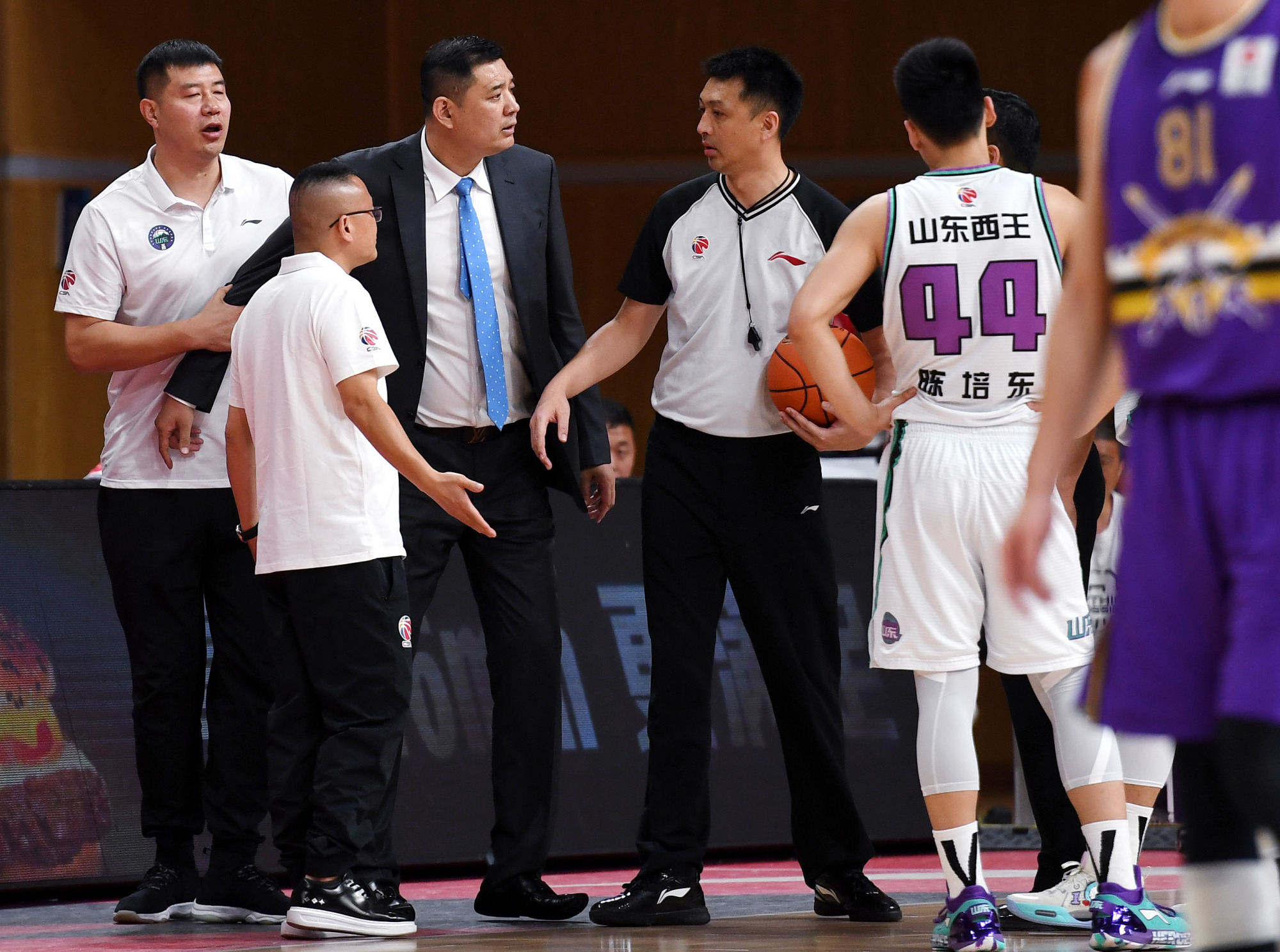 爱游戏体育官网-湖南队胜出天津队，士气高涨备战季后赛的简单介绍