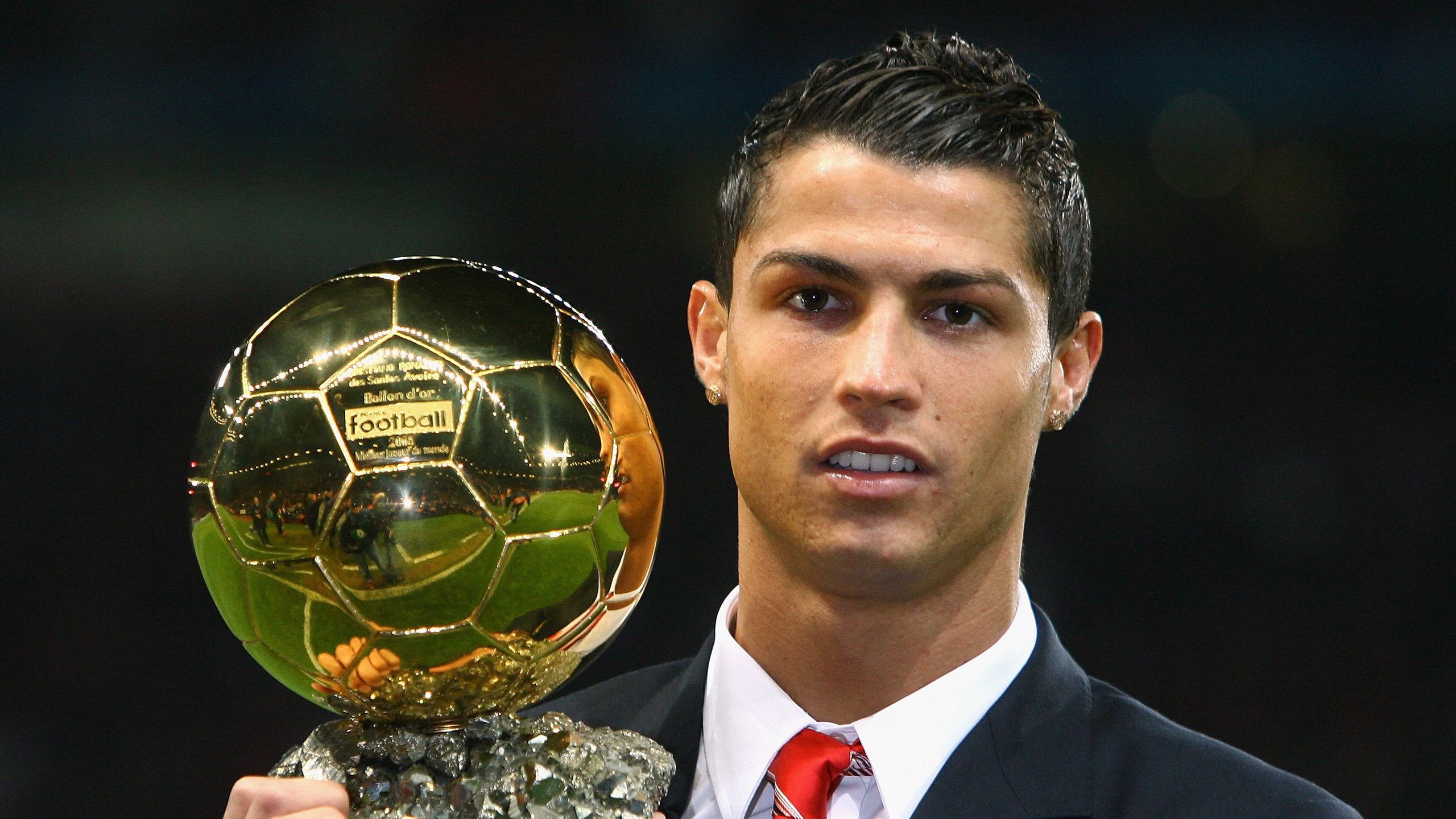 德甲争冠战焦点战之外，罗马全面压制尼斯的战术启示