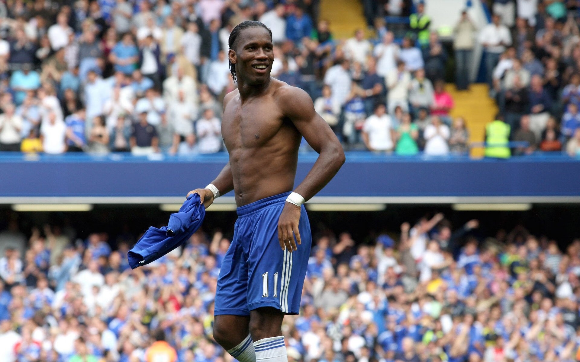 当鹈鹕狂胜雷霆，浓眉已在东决关键战接管比赛—跨越时空的统治力想象