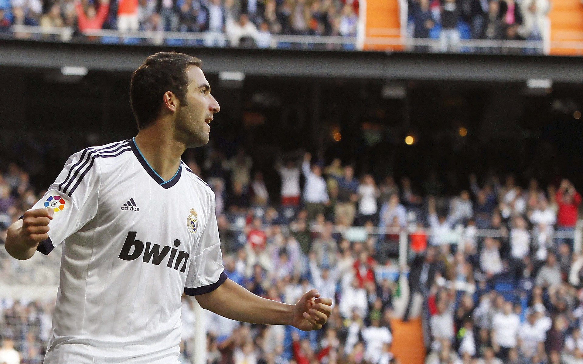 爱游戏体育-当爵士的钢铁洪流碾过鹈鹕，麦科勒姆的孤星，如何照亮整片坍塌的天空