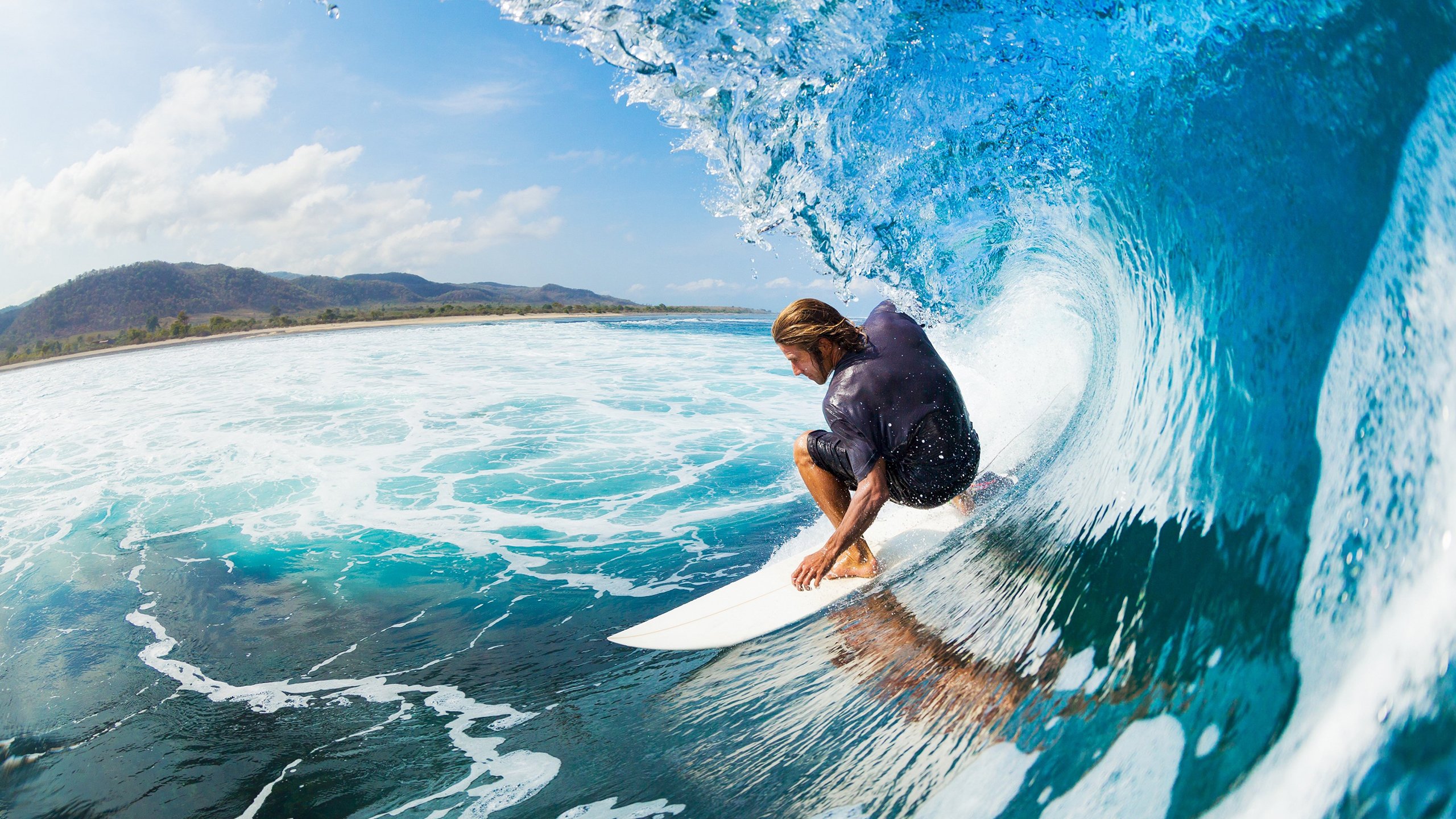 诺坎普的樱花与铁骨，当法比尼奥扛起巴萨逆转日本的命运